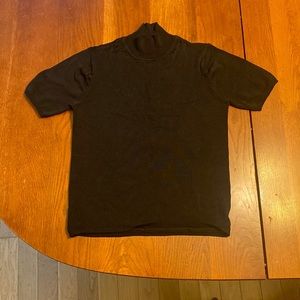 Short sleeve turtle neck